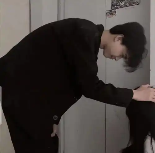 情头原来女生打游戏时都在想这些