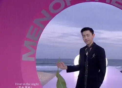 10位男星红毯西装造型,龚俊帅气优雅,邓伦化身禁欲系男神