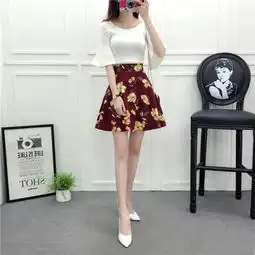 有女人味又可爱可爱性感的小女人路线裙子搭配