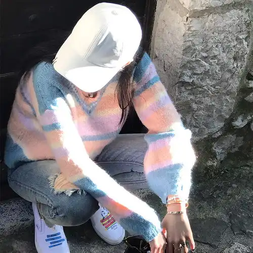 今年的毛衣太好看了,粉粉嫩嫩的毛衣满足了我几十年的少女心啊