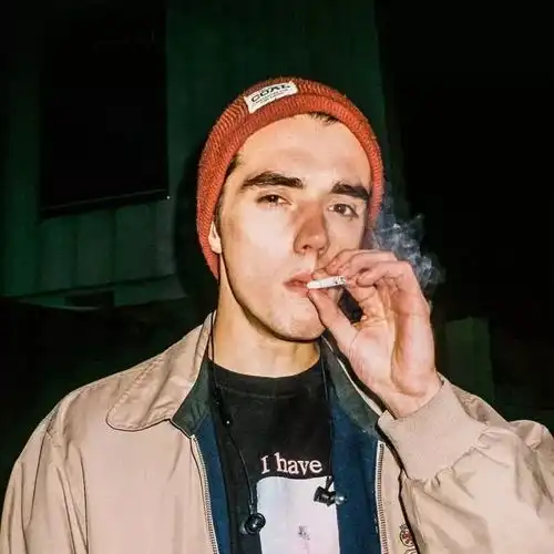 头像在身边才算拥有爱到习惯才算长久