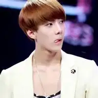 qq个性头像男生冷酷我心里永远为你留着特等席