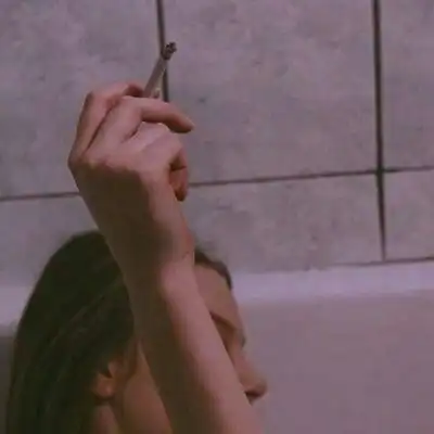 女生抽烟头像霸气社会女头像霸气十足抽烟系列