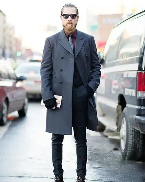 真正见过世面的男人,一般不穿这3种衣服,尤其第2种,寒酸又土气