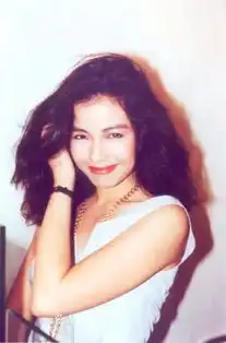 24岁周润发张国荣为她吃醋,美过张曼玉,47岁痛失爱人,57岁惊艳时光