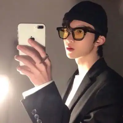 2021最潮最火男生头像女人真正喜欢的男人