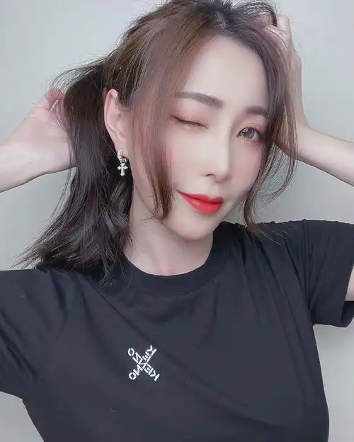 恶魔系女孩艾比