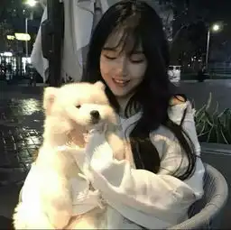 我会忍不住去想你,我能饮下烈酒,也能熬过没有你的春夏秋冬