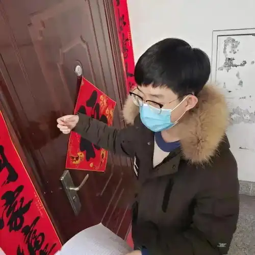 丰荣街道青年志愿者彰显青年担当贡献青春力量