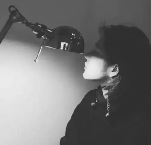 15句精选个性签名,我不擅长交际,更没兴趣认识你