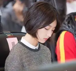 治愈系头像女生闺蜜周冬