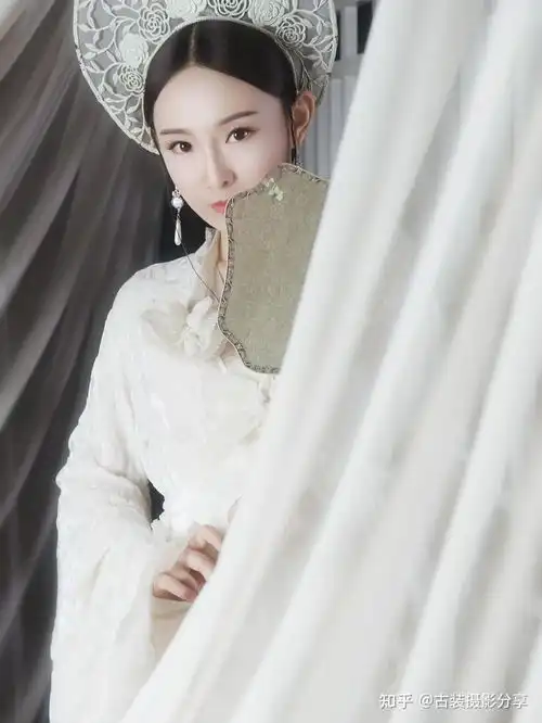 简约汉服写真盘子女人坊主题侯月客片