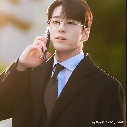 头像男禁欲系眼镜