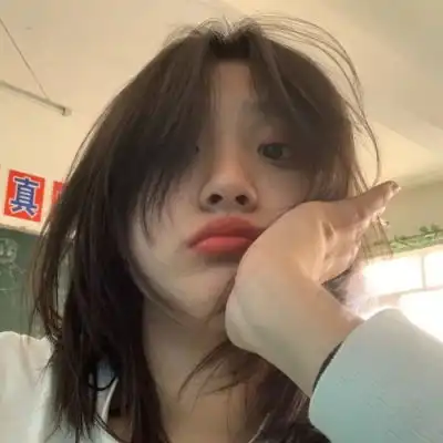 头像女丧系抑郁真人挡脸