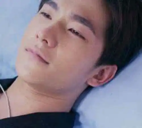 三年的暗恋,不想遗憾,爱就要勇敢说出口