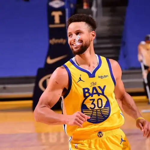 不是吧阿sir湖人4虎得分竟不及库里1人