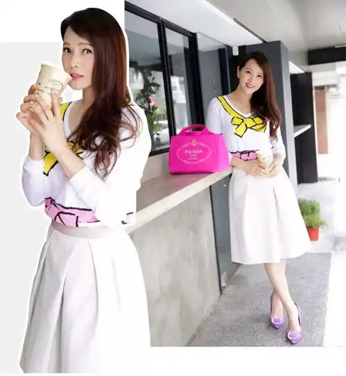 提着粉红birkin扮少女,伊能静硬凹少女感有毛病吗