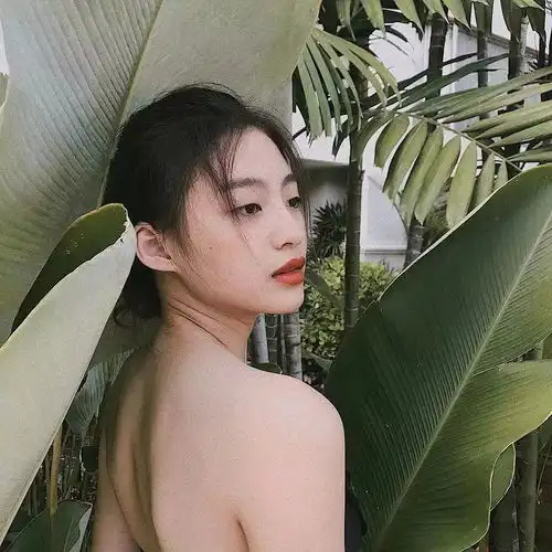 惹火身材初恋脸,这个越南小仙女靠一张照片爆红ins,收割17万粉丝