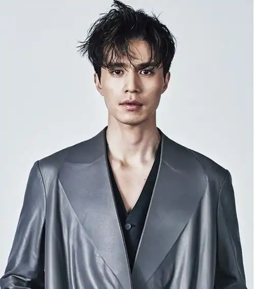 化妆保养就是娘谁规定男孩子就必须糙