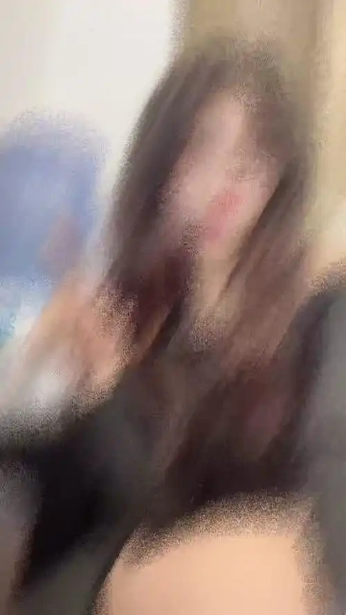 甜系女孩治愈系笑容