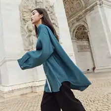 雀蓝色竖条纹衬衫女秋装2018新款长袖宽松简约休闲领带上衣