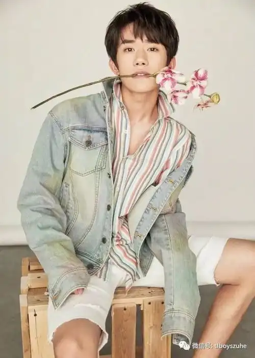 易烊千玺怼粉丝要把粉丝修丑,可又做了一件这么暖心的事情好感动