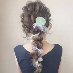 这几款发型让你美成夏日女神