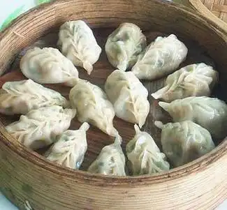 下雨天不知道吃什么聪明的信阳人都在这里排着队呢