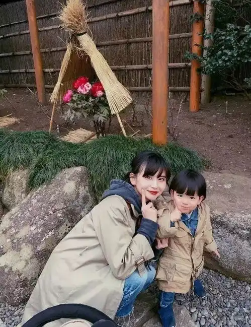 果然男孩子可爱起来,就没女孩子什么事儿啦