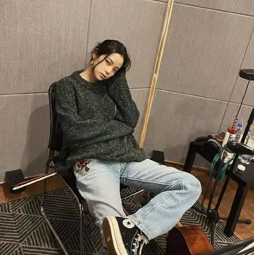 今日头像与其被动失眠不如主动熬夜