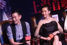 粉丝齐喊吾皇万岁刘嘉玲携狄仁杰宣传