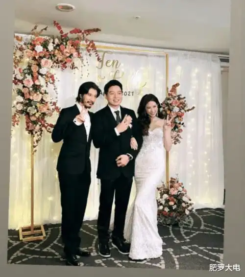 王力宏参加朋友婚礼,不修边幅形象邋遢,与新郎合照像父子