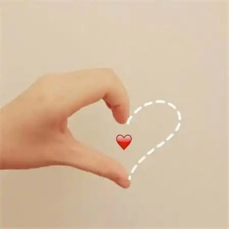 动漫男生比心手势头像