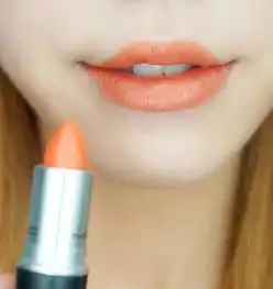 萌系晒伤雀斑妆的化妆教程日系妆容简易打造