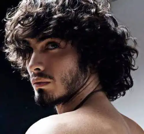 原来男人也可以很性感现代型男的5种经典长发选择