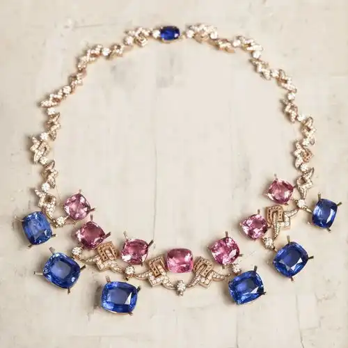 天价皇家蓝遥不可及还有这些蓝宝石你一定要抓住