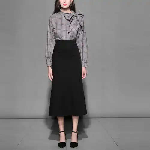 2018秋装新款斜肩不对称系结格子上衣黑色荷叶半裙两件套