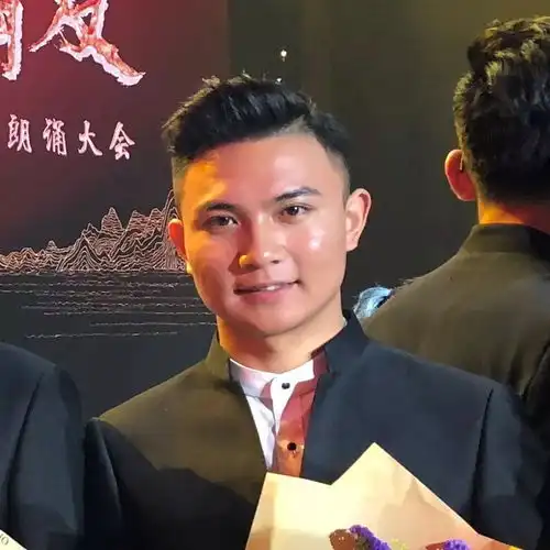 川影播主系学子凭借给小平的100行诗获齐越朗诵艺术节三等奖