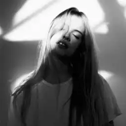 其实没什么好遗憾的,当朋友的这些年,真的很谢谢你梦里