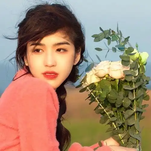 风格混搭一眼惊鸿的女生头像