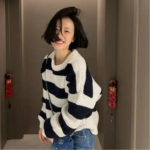 清爽活力的日常穿搭指南就学周雨彤浅色系休闲服饰搭配,好可爱