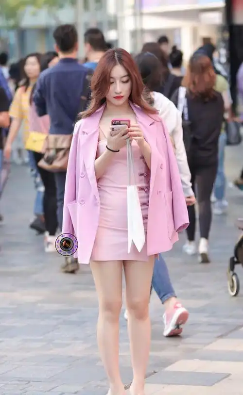女生如何选择时髦有品位的连衣裙,优雅不失清新,堪称示范模板