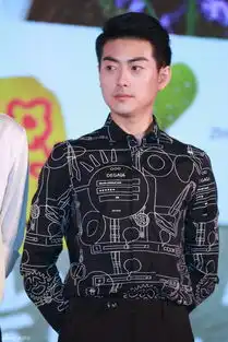 组图郑爽现身身材仍纤细新剧与杨洋吻戏多