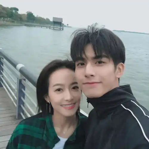 大家觉得姐姐喜欢的是哪张呢