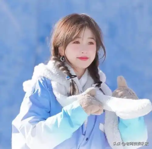 爹系男友秦霄贤,让白鹿落水,和虞书欣抢凳子,却对她破了例