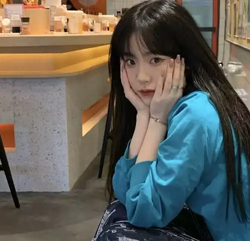 女生头像生活的目标,不是爱情,是快乐