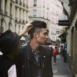 竟然用这种发型撩妹子