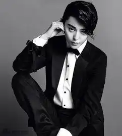 张馨予短发西装模仿范爷新浪图片