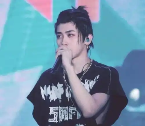 同是00后为什么tfboys像小孩,而偶像练习生很成熟