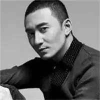 寸头男生头像高清大图社会寸头男头像黑白